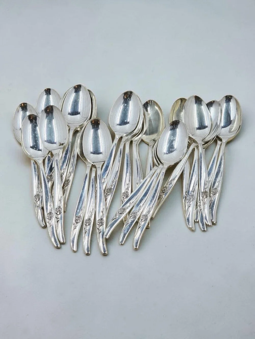 Oneida Rogers Rose Song Silverplate Teaspoons Set Of 29 Vintage 1964 Flatware